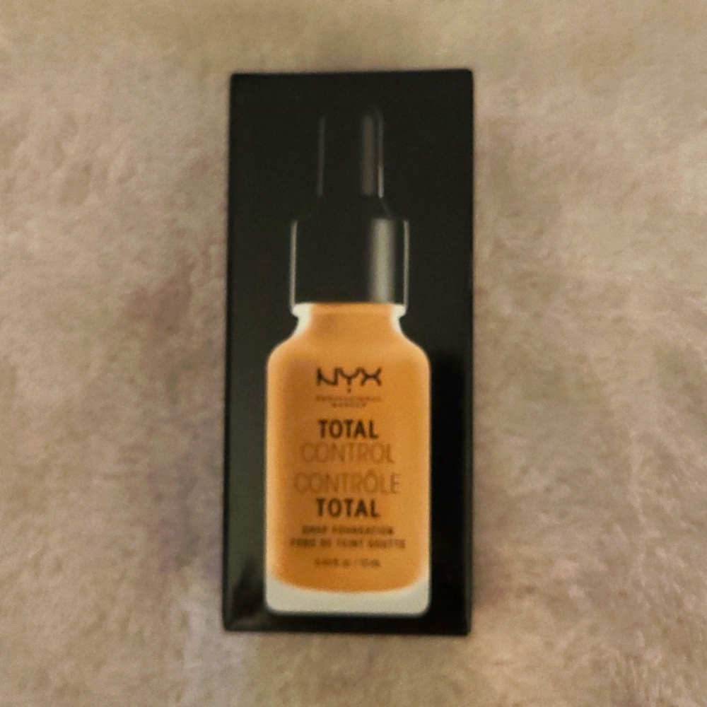 NYX Total Control Drop Foundation TCDF12